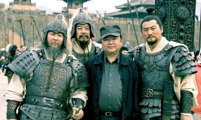 三国导演？旧版的三国导演的哪里人？ 