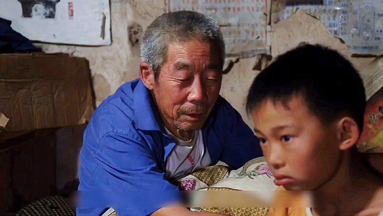 拾荒少年视听语言分析?7岁男孩为了照顾爷爷拾荒什么电影?