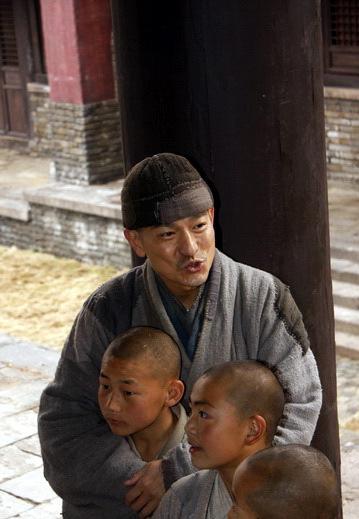 新少林寺主要演员列表名单有哪些？新少林寺吴霞扮演者？ 