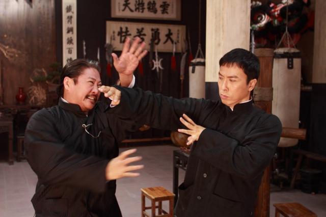 洪金宝扮演的陈华顺?叶问的师傅是谁杀的?