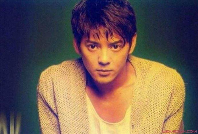 莫少聪电影三部曲?人海孤鸿这首歌曲背后的故事?