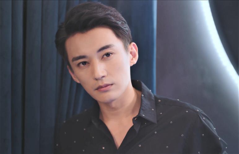 马小健和苦瓜是什么电影？2021年刘学义几岁了？ 