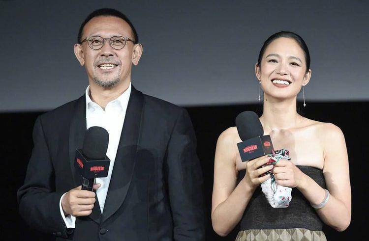 姜文是第几代电影导演？2013年姜文导演忙于拍摄的影片是？ 