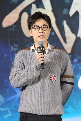 大鹏和文章演的电影?罗辑扮演者是谁?