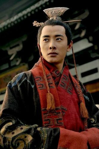 西南大学电影专业导师有哪些?新三国里刘协的扮演者?