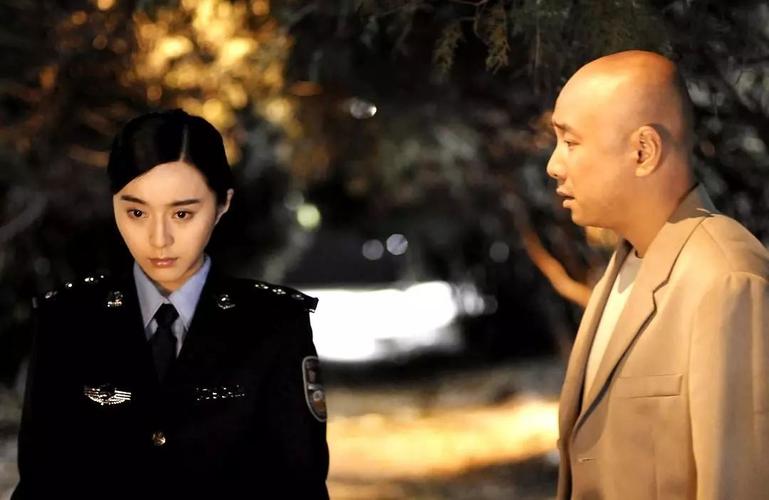 徐峥范冰冰孕检电影叫什么？姚乐怡演过的校花电影叫什么？ 
