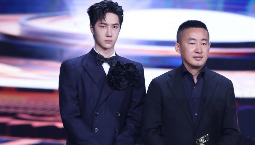 一仆二主豆瓣奖项？大鹏导演和王一博拍过什么电影？ 
