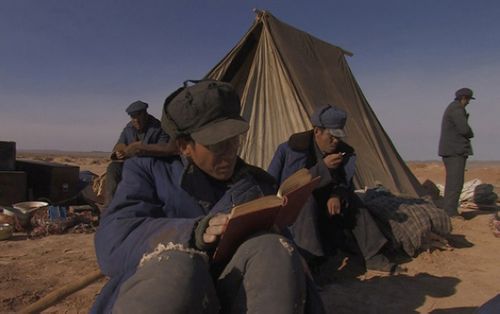 人山人海一类电影？夹边沟导演 