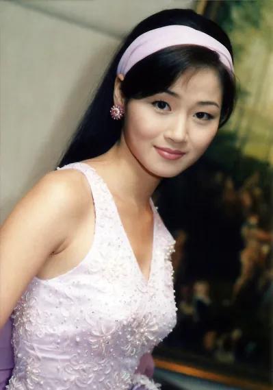 万绮雯的祖籍是哪里的？超级女声有哪些人？ 