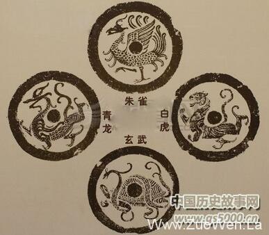 香港一部很久之前鬼片,要几个人摆青龙,白虎。朱雀,玄武阵(摆出四种姿势)可以把鬼制伏。是哪部电影?男人的三部曲是什么?