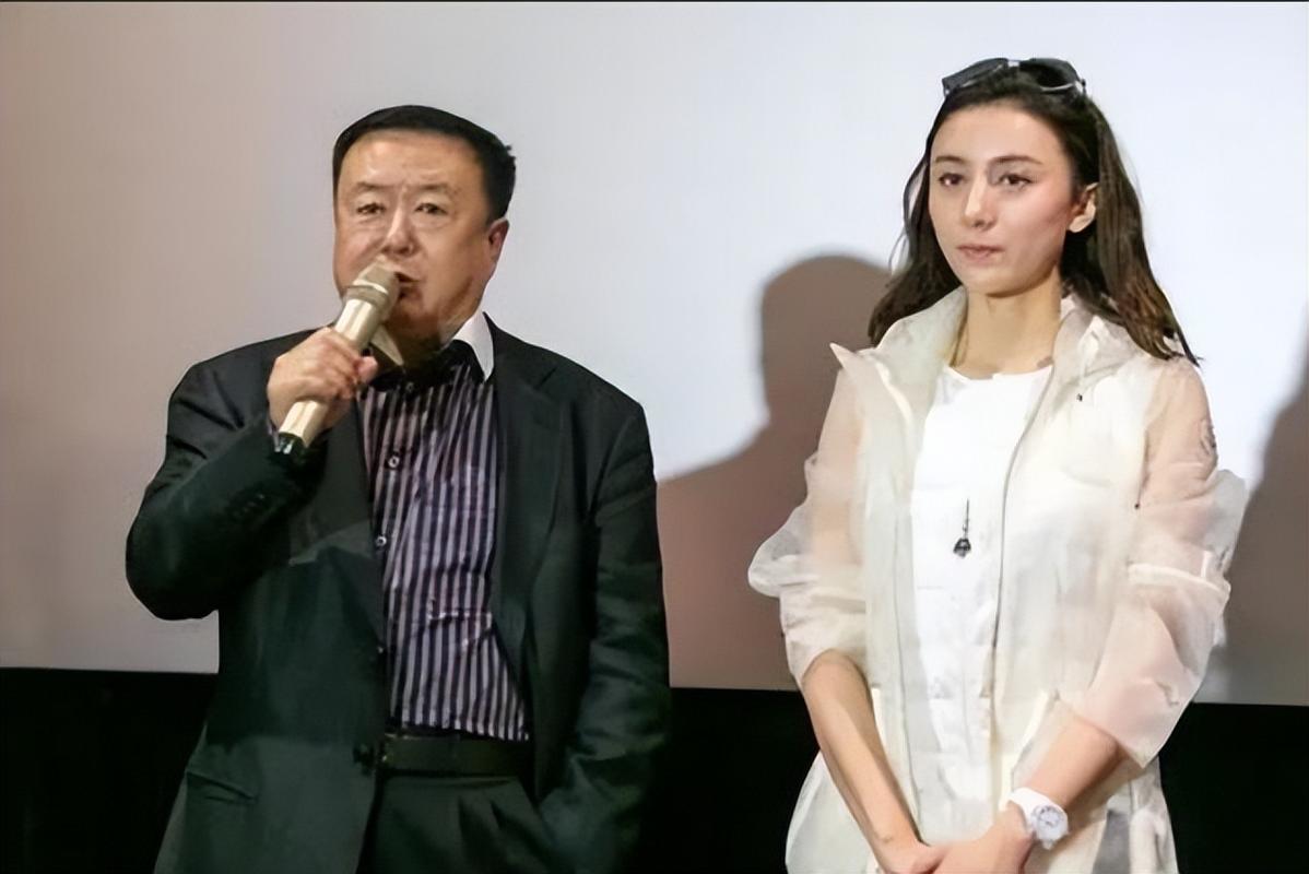 慕容复扮演者？导演尤小刚的妻子是谁？ 