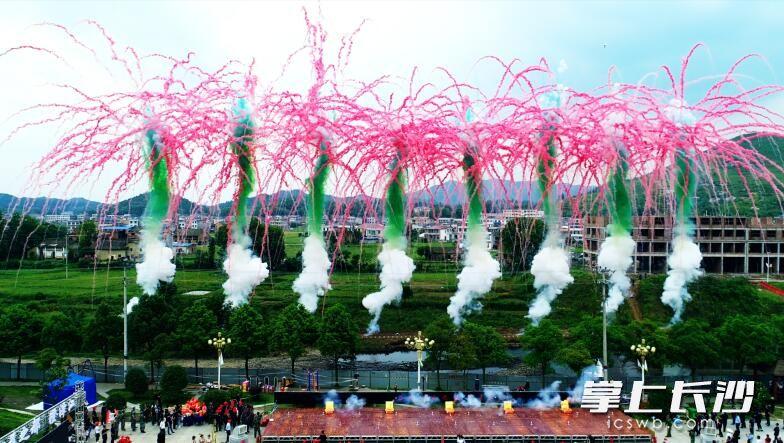 浏阳烟花是什么地方产的？2016年浏阳花炮节召开时间？ 