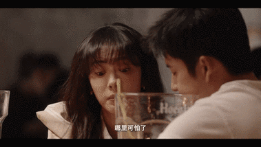 装腔启示录里郑律是谁扮演的?装腔启示录小穆是谁演的?