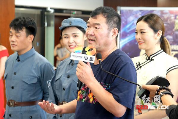 一条红领巾导演是谁？于立清是不是著名导演？ 