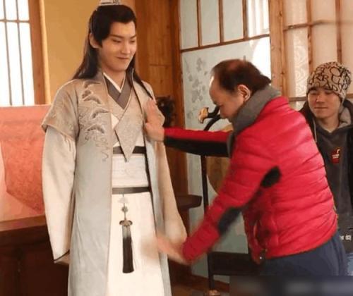 元德跳的舞叫什么？双世宠妃2导演元德？ 