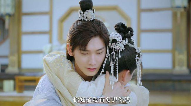 双世宠妃一和双世宠妃二的导演一样吗?绕指尖的导演?