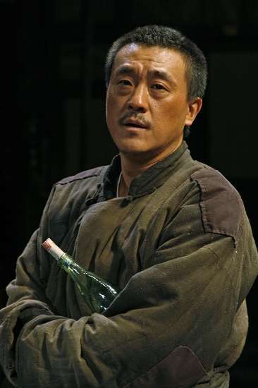 何冰第一部电影？二郎果儿是什么电视剧？ 