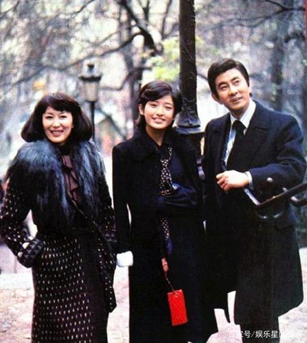 血疑中相良夫人谁演的？（导演夫人原知佐子）