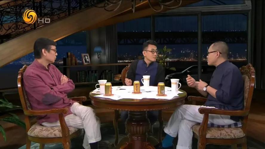 锵锵三人行采访过多少人？（锵锵三人行 香港导演）