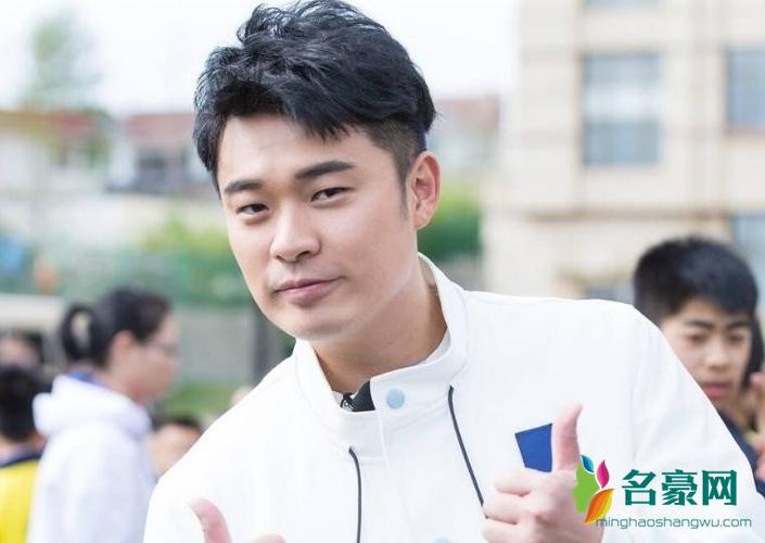 为什么那么多的韩剧都是显示陈赫是导演？（陈赫韩国导演）