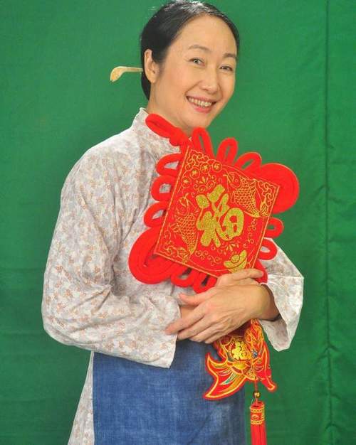 七十二家房客的兰姨是谁扮演的?(啸龙导演)