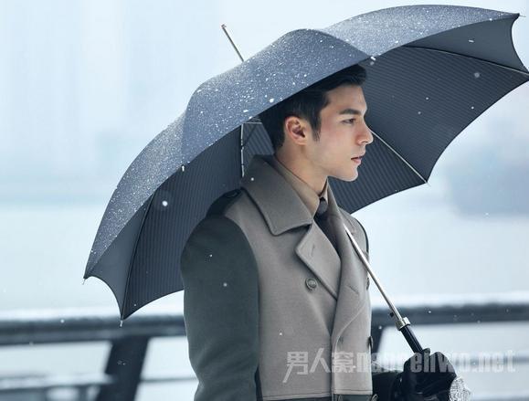 凤小岳为什么辞演小时代?(胡雪桦导演的上海王)