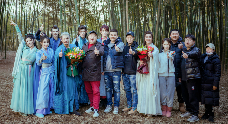 琉璃少年歌行是同一个导演吗？（麦贯之导演的电视剧）