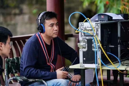 怎样考导演系？（怎么找到拍电影导演）