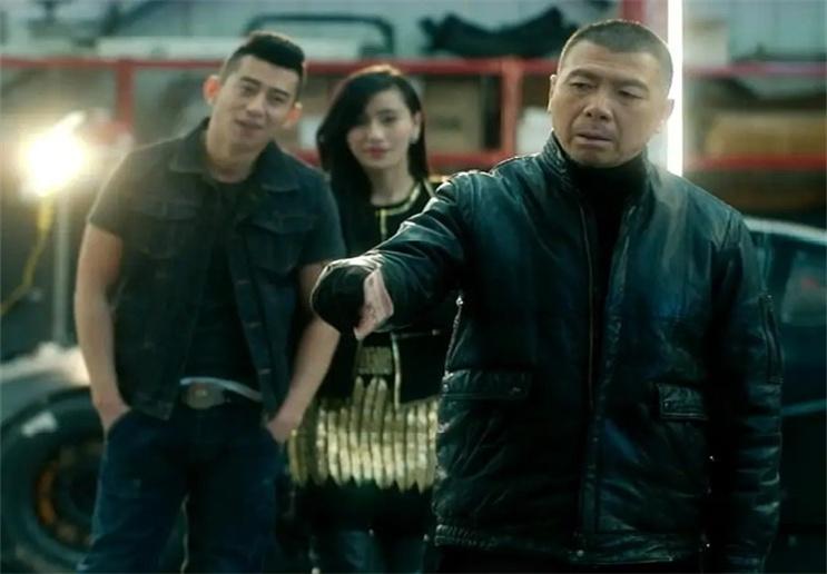 老炮儿演交警的是谁?(老炮儿导演想表达什么)