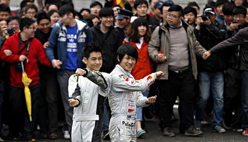 林志颖羽泉主持的赛车综艺节目?(炫风车手导演)