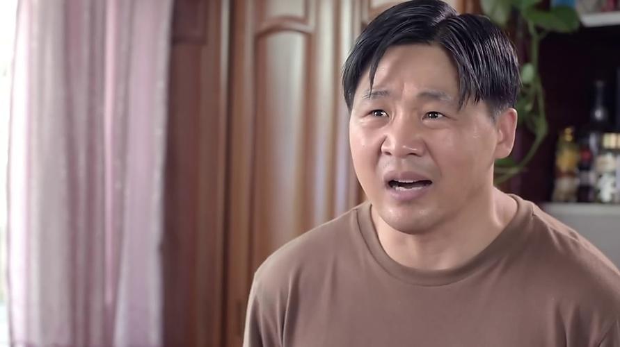 女怕嫁错郎的小男孩是谁演的？（出彩中国人的导演是谁）