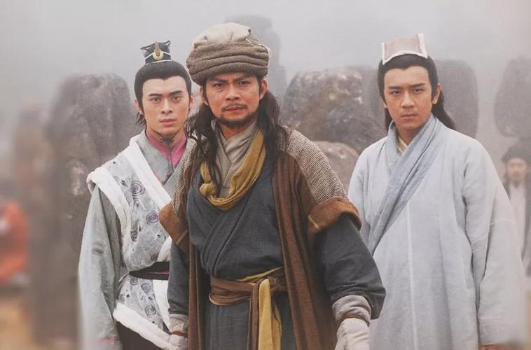 2004版天龙八部导演?(天龙八部神雕侠侣导演)