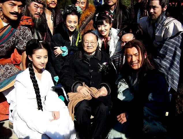 2004版天龙八部导演?(天龙八部神雕侠侣导演)