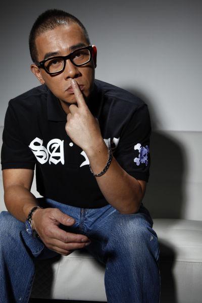 陈小春自己买自己公司是什么电影?(钟少雄导演太差了)