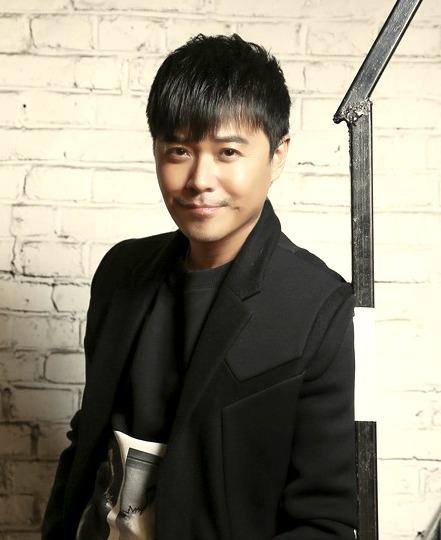 消失的你导演是陈思诚吗?(最年轻有为的导演)
