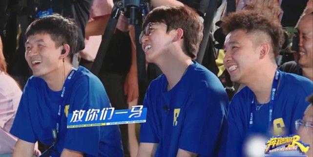 奔跑吧兄弟把导演推进泥潭哪期?(奔跑啊兄弟第五季导演)