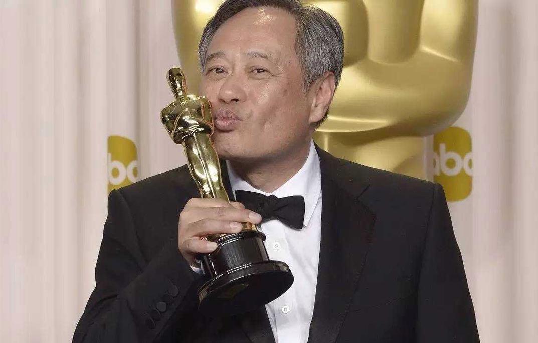 李安的父亲三部曲算是老港片吗?(导演李安的爸爸)