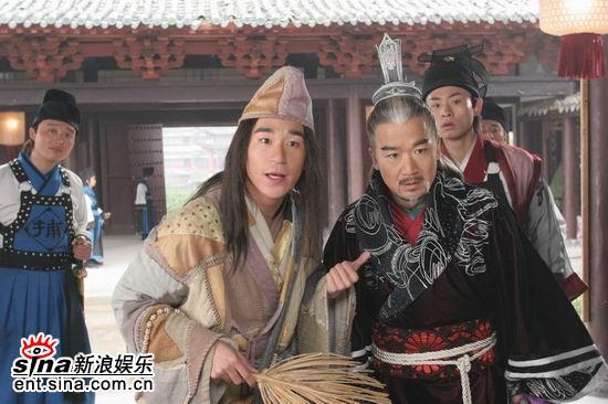 活佛济公张默演谁？（张默导演的电影）
