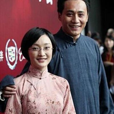 刘烨大骂周迅靠潜规则上位有何内幕?(导演替规则视频)