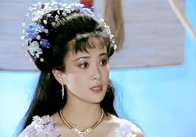 傅艺伟主演过那些影片?(龙凤店传奇 导演)
