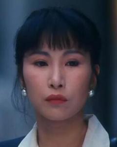 关宝慧和单立文拍过的电影？（女导演连环杀人案剧情）