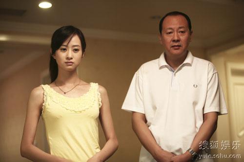 温柔背后梅红的扮演者是谁?(温柔的系列导演是谁)