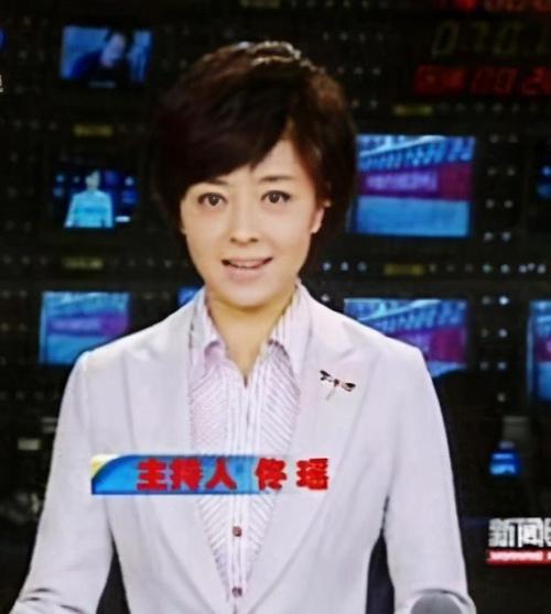北京电视台午间特别关注6月24日女主持人姓名？（国内某卫视女主持人陪导演睡觉在线）