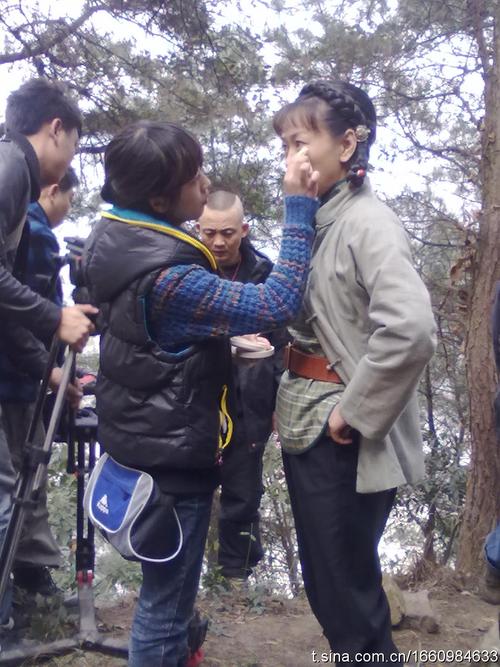 川东游击队里杏花是什么人?(川东游击队导演)