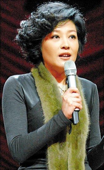 哈文导演的春晚口碑？（2015春晚导演是谁）