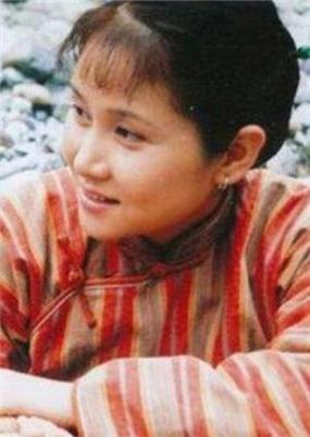 王保长娜娜谁演的?(导演王大安)
