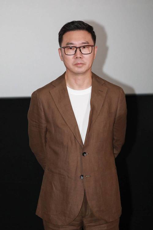 蜂暴演员表角色介绍?(李骏导演电影)