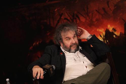 魔戒的电影是谁导演的?(peter jackson 导演)