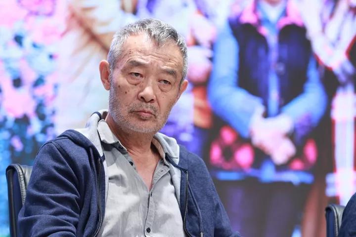 田壮壮在大宅门演谁？（田壮壮导演）