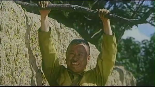 潘长江举大锤砸鬼子那个什么电影？（一起打鬼子 导演）